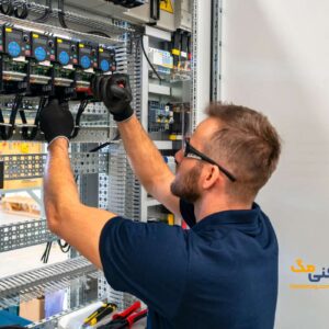 بررسی عوامل موثر بر قیمت و روش برآورد هزینه نصب تابلو برق